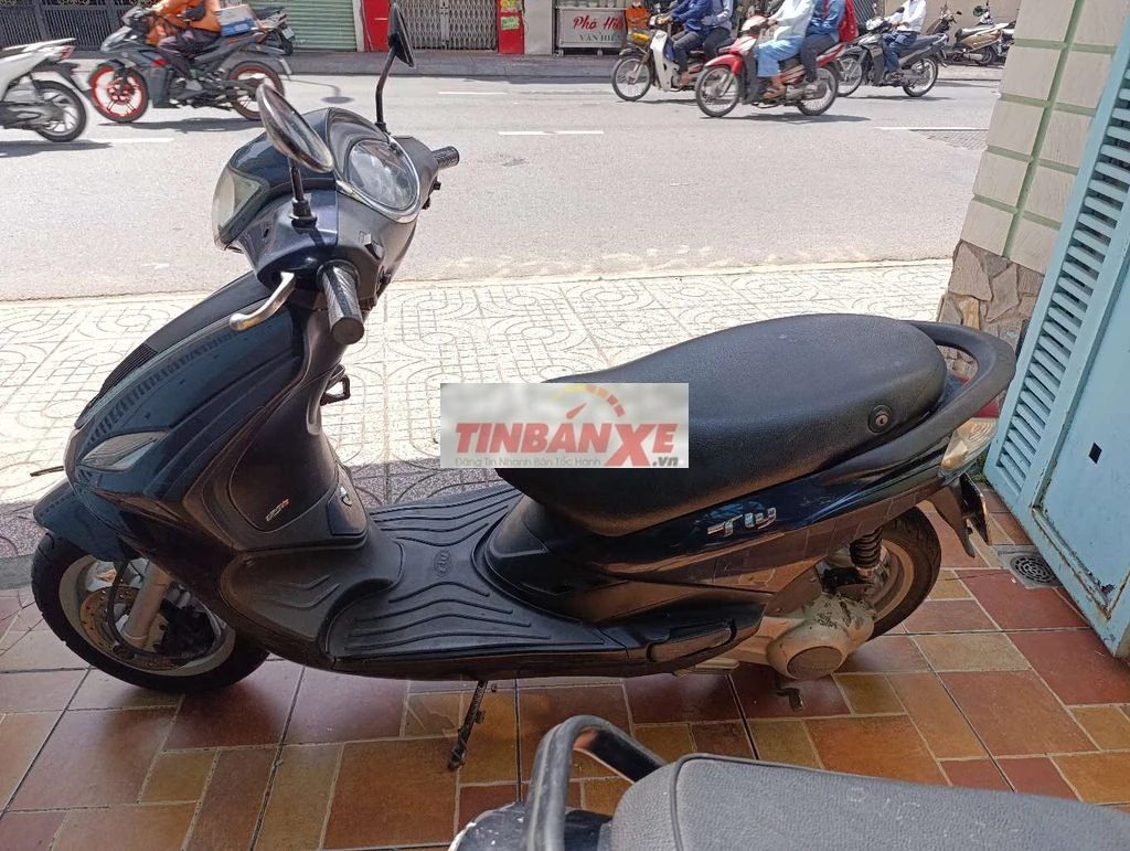 Piaggio Fly Xanh Nhập khẩu