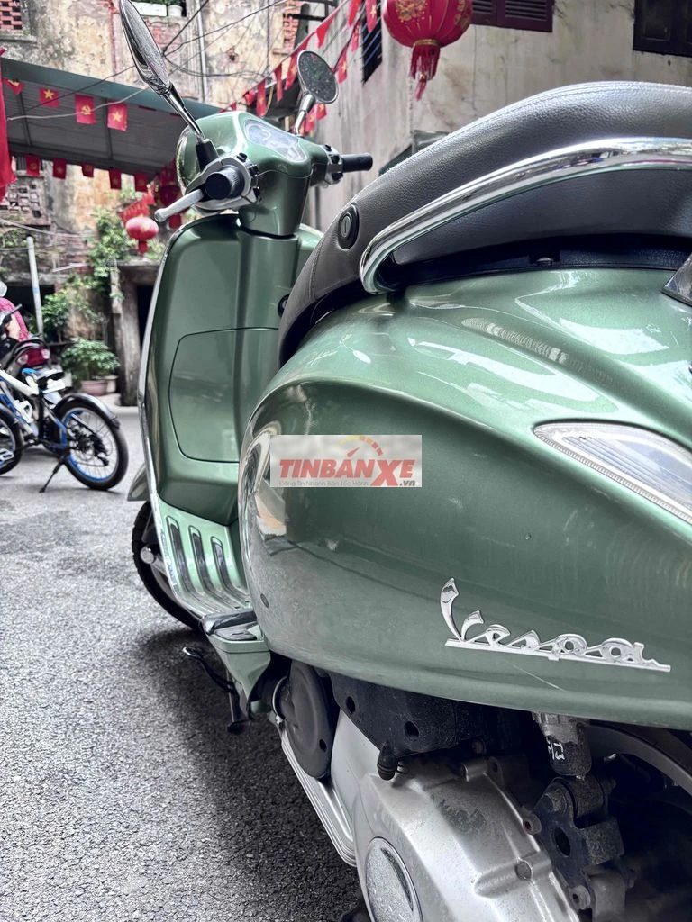 Piaggio Vespa Primavera Xanh Nhập khẩu