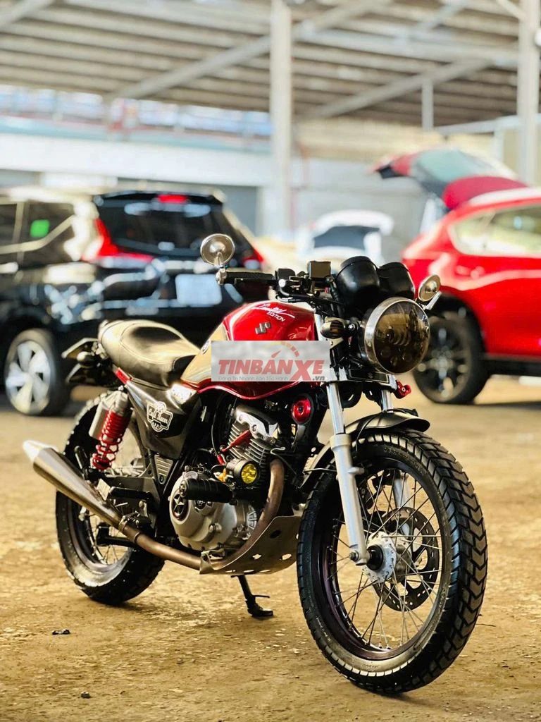 Xe máy độ Cafe Racer Suzuki EN150 Đỏ