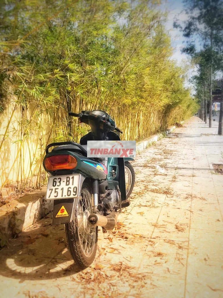 Suzuki Royal HQCN Xanh Xe máy thể thao