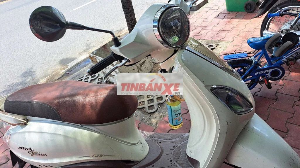 SYM Attila Venus 125 Fi Trắng Phun xăng điện tử