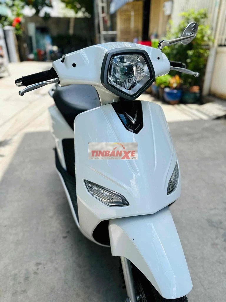 Xe máy điện VinFast Vento Neo 2025 Trắng