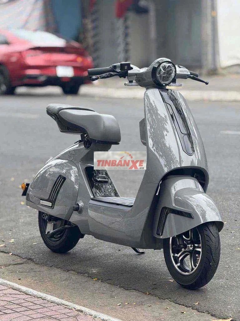 Xe máy điện Yadea Xmen Neo 2024 Xám Mới