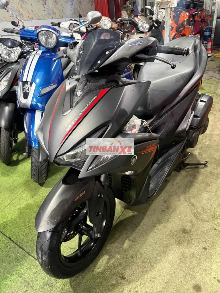 Yamaha NVX 125 ABS Đen Khóa thông minh