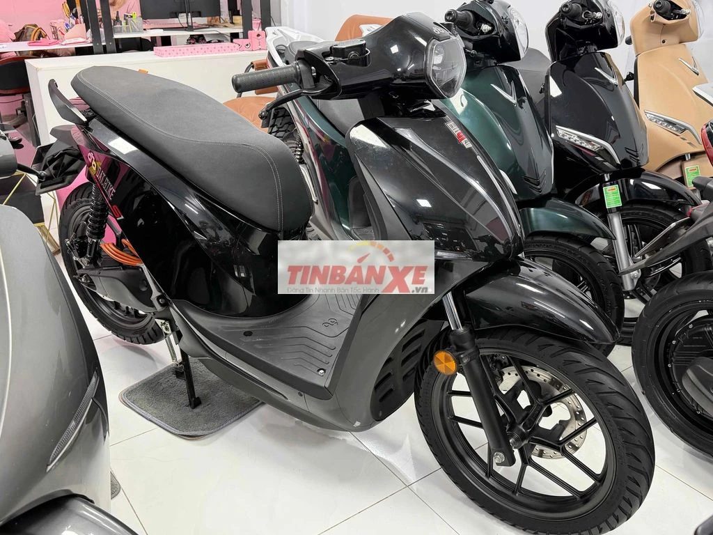 ✅Pink Metro✅QuantumS1 đk 2025 odo 9k Xe Máy Điện