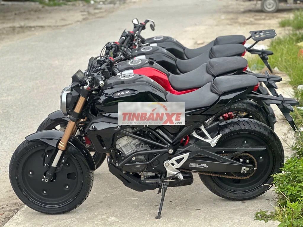 Honda CB150R