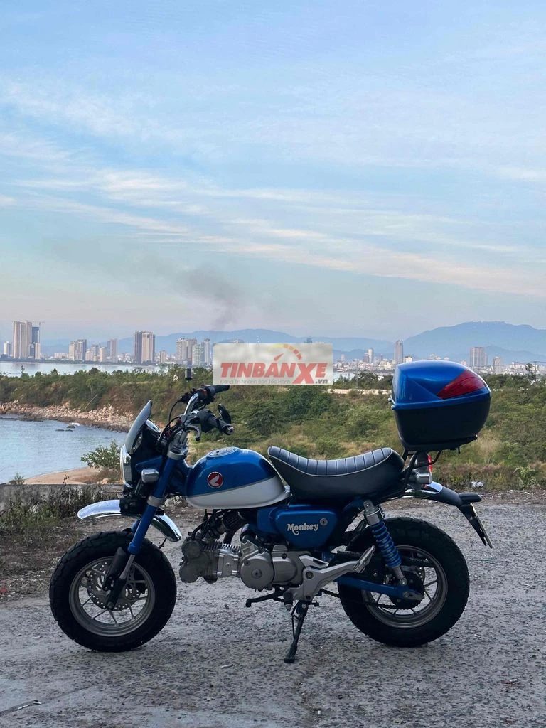 Honda Monkey 170cc 2700km Xanh Trắng