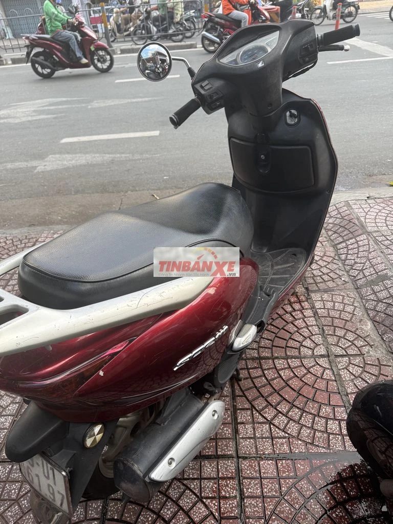 Honda SCR 110 màu Đỏ