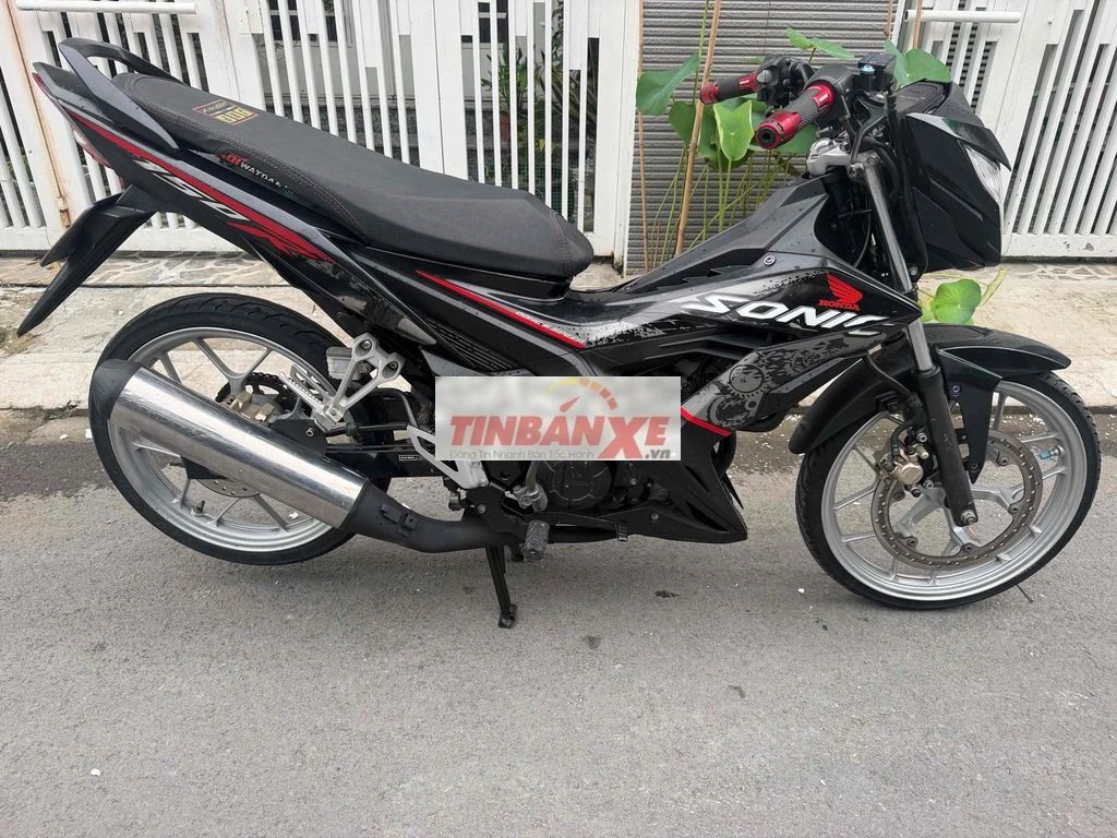 Honda Sonic 150 Đen