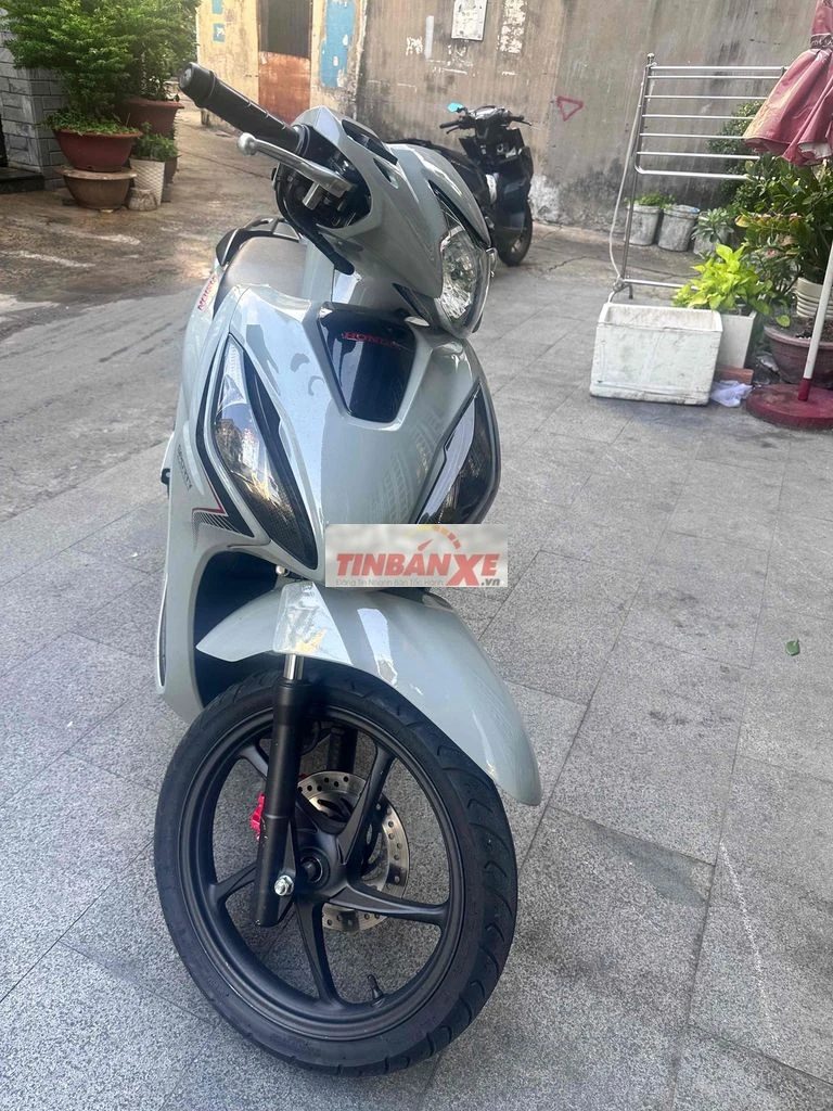 Honda Vision 2025 Sporty Xám xi măng