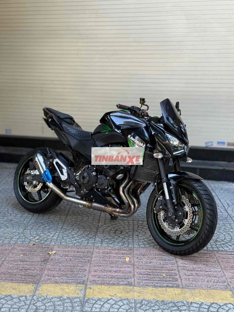 Kawasaki Z800 ABS nhiều đồ chơi