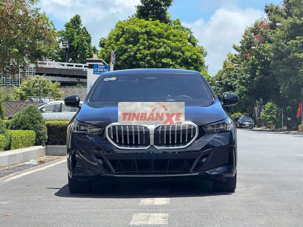 BMW 530i ALL NEW 2025 Black Edition 24.900km