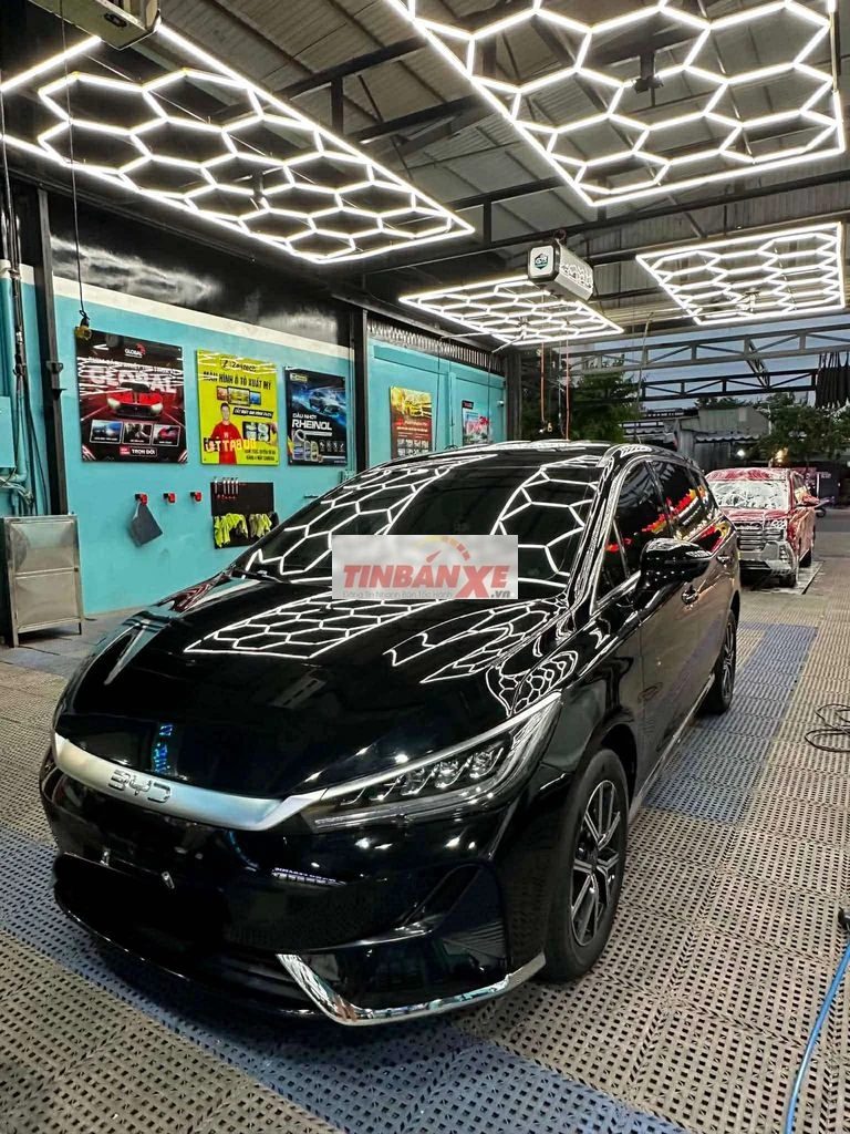 BYD M6 EV 2025 Điện 62.000 km Đen