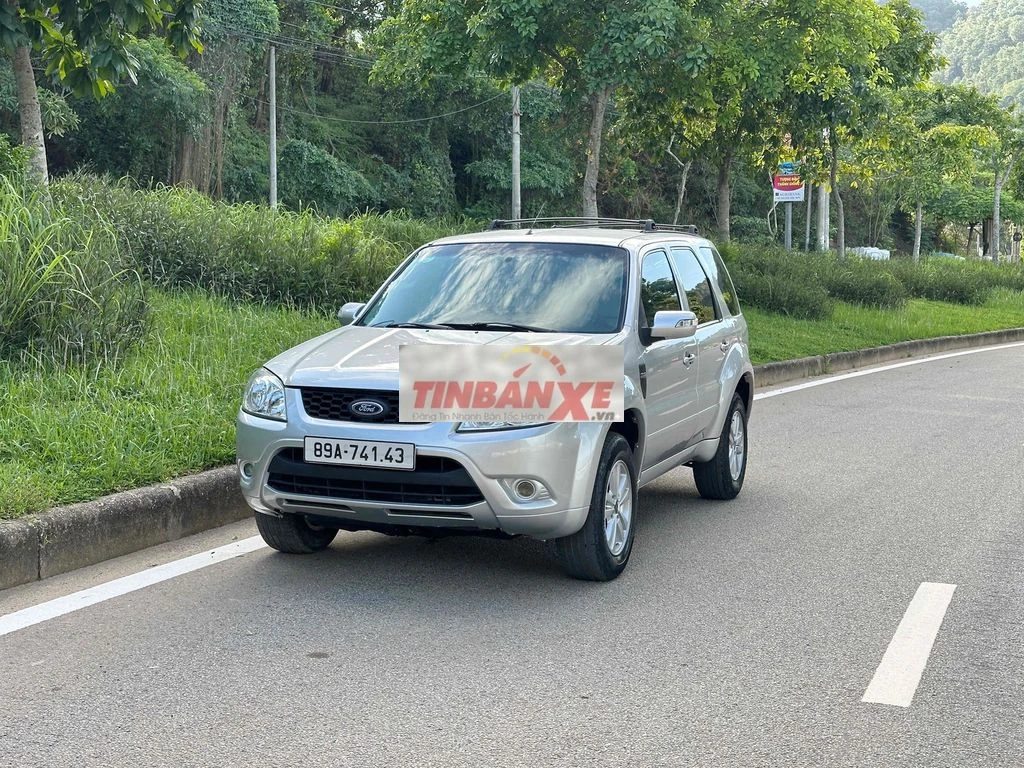 Ford Escape số tự động gầm cao 2012 full đồ chơi