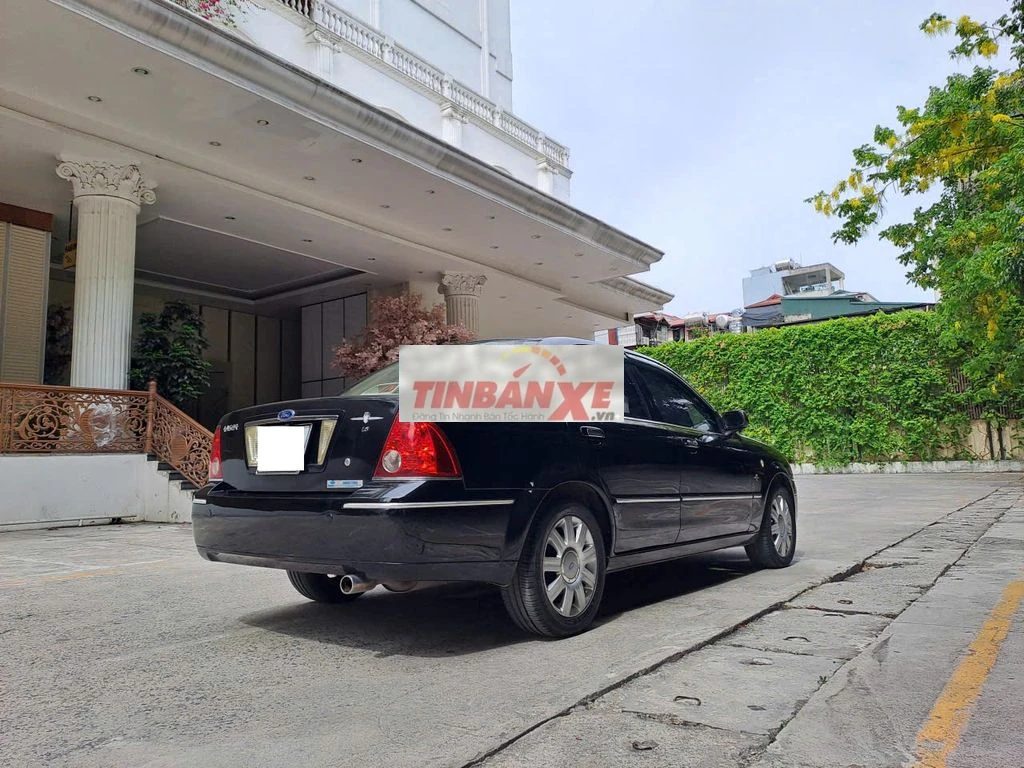 Ford Laser Ghia 1.8 Tự động 2004 Đen