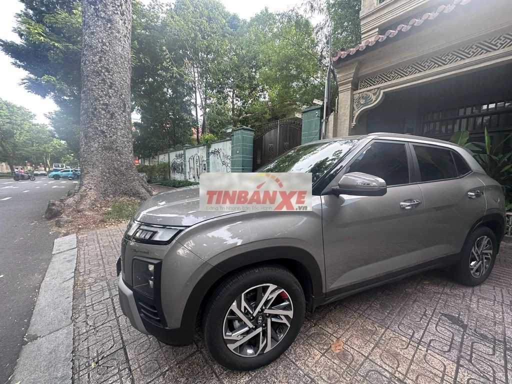 Hyundai Creta Đặc Biệt 2025 Xám 6.000 km