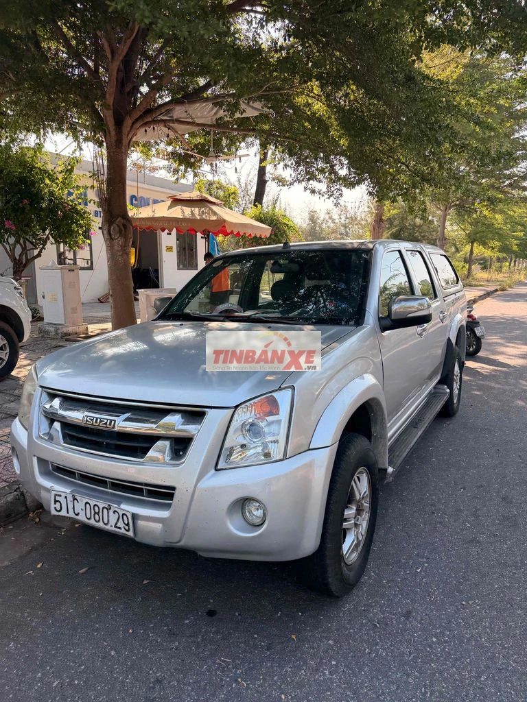Isuzu D-Max 2011 Số sàn Diesel 3.0 Bạc
