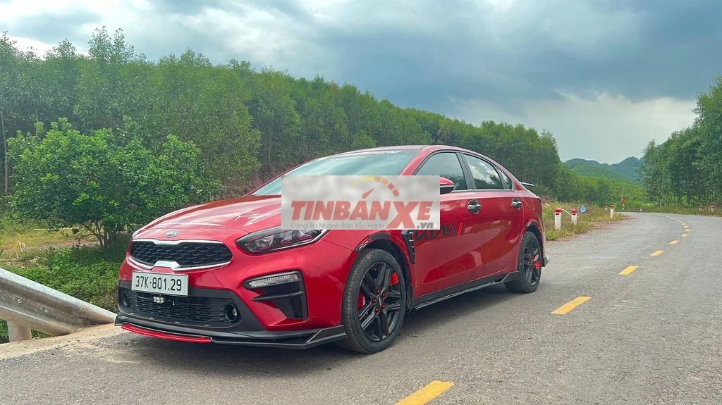 Kia Cerato 2021 . 2 vạn 3 . zalo ***