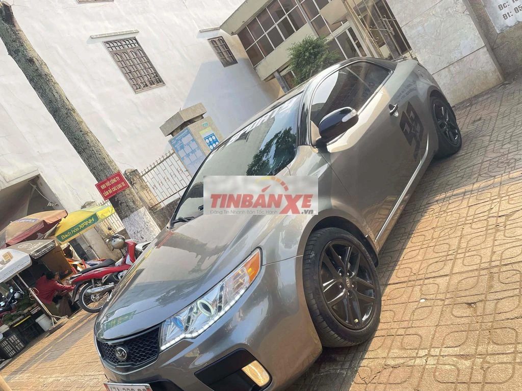 Kia Cerato Koup Xám Số tự động
