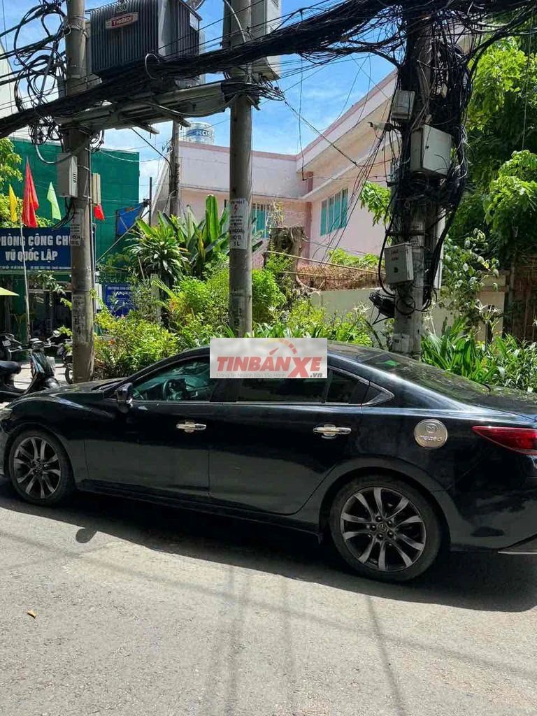 Mazda 6 Premium Facelift 2017 Đen 90000 km