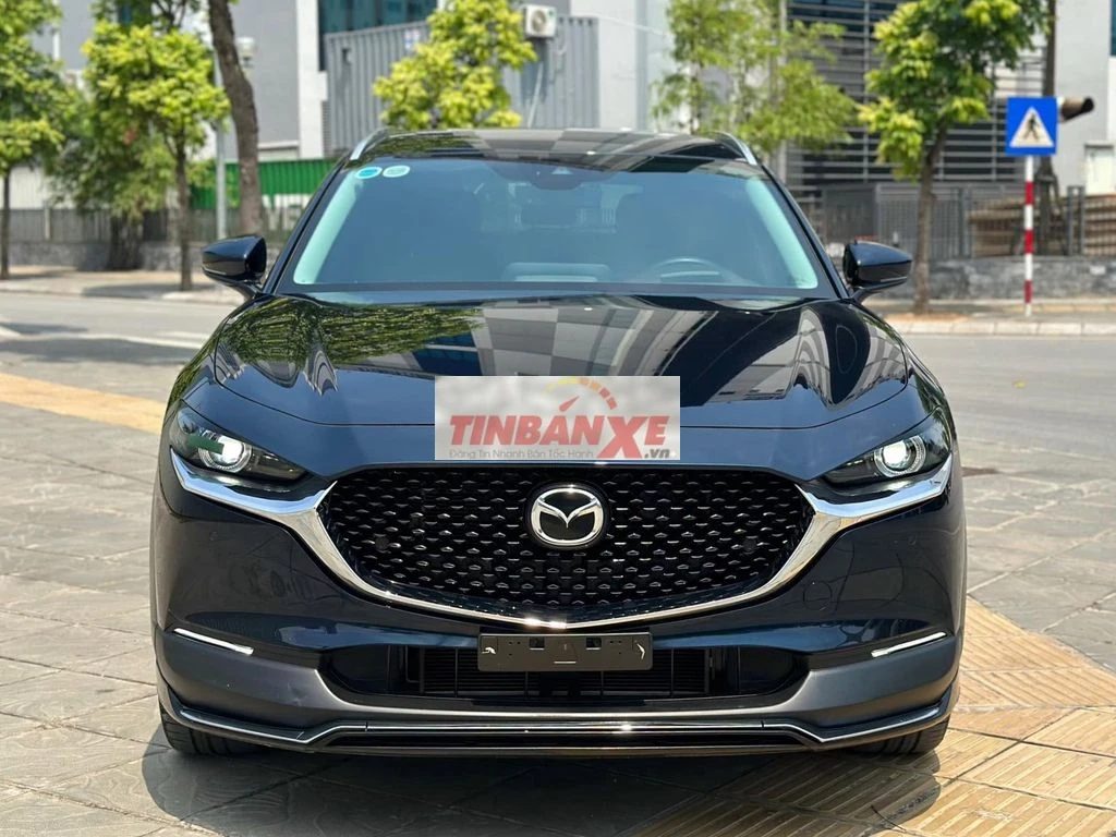 Mazda CX30 Premium 2022 xanh lướt 9000 km