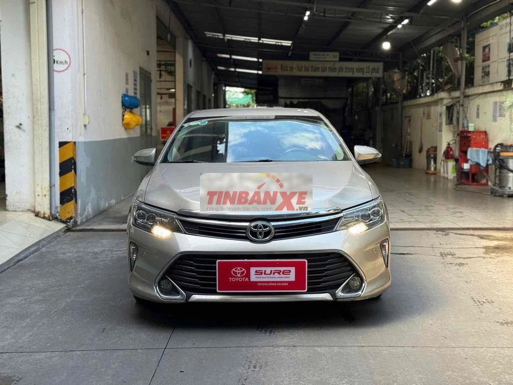 Camry 2.5Q 2018 Nâu vàng, biển TP( giảm từ 20tr)