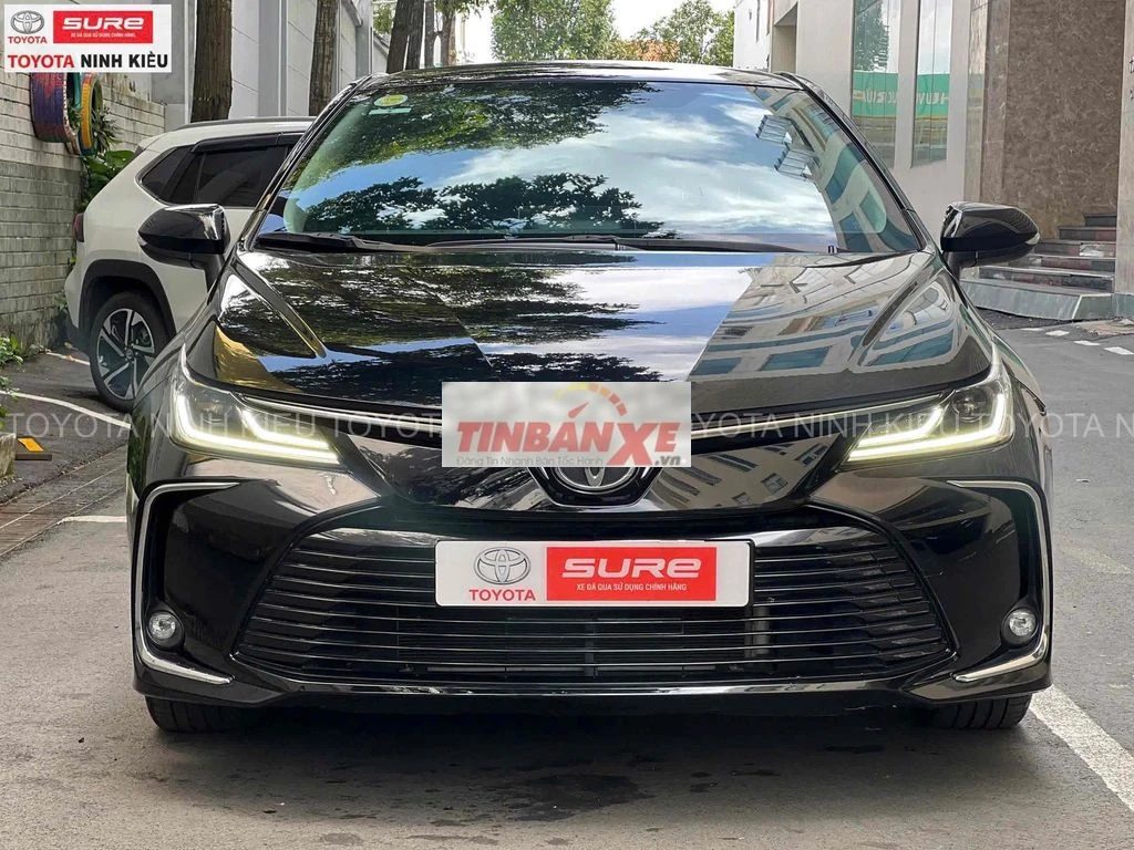 Toyota Altis 1.8G 2023 Đen 30.000 km