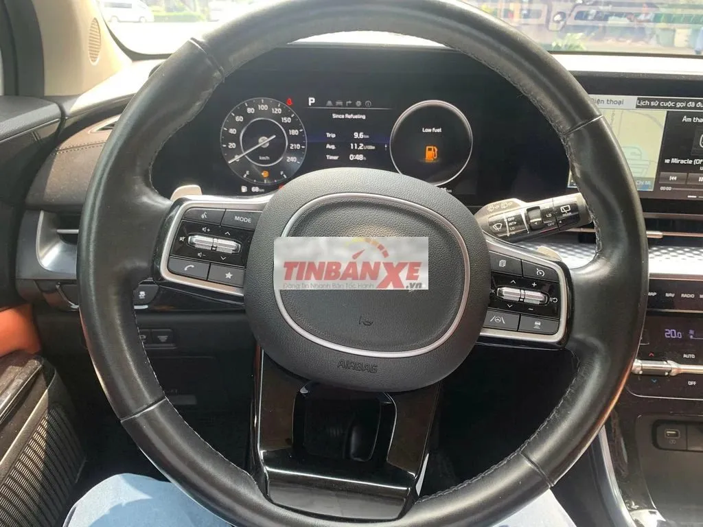 Kia Carnival Signature 2021 106.000 km Trắng