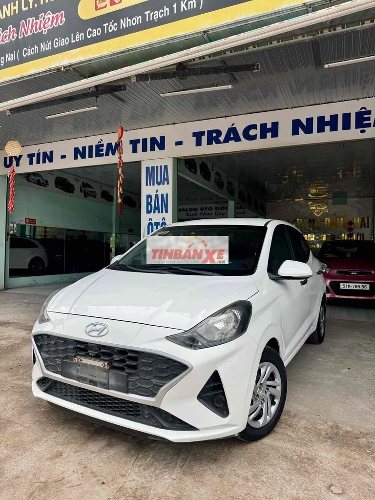 Hyundai Grand i10 Trắng