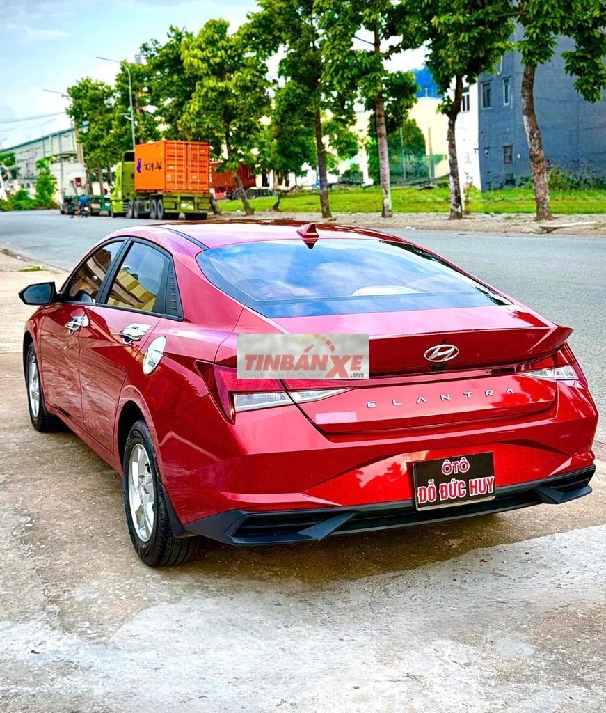 Elantra 2022 đời cao , lướt rẻ , sang trọng , chât