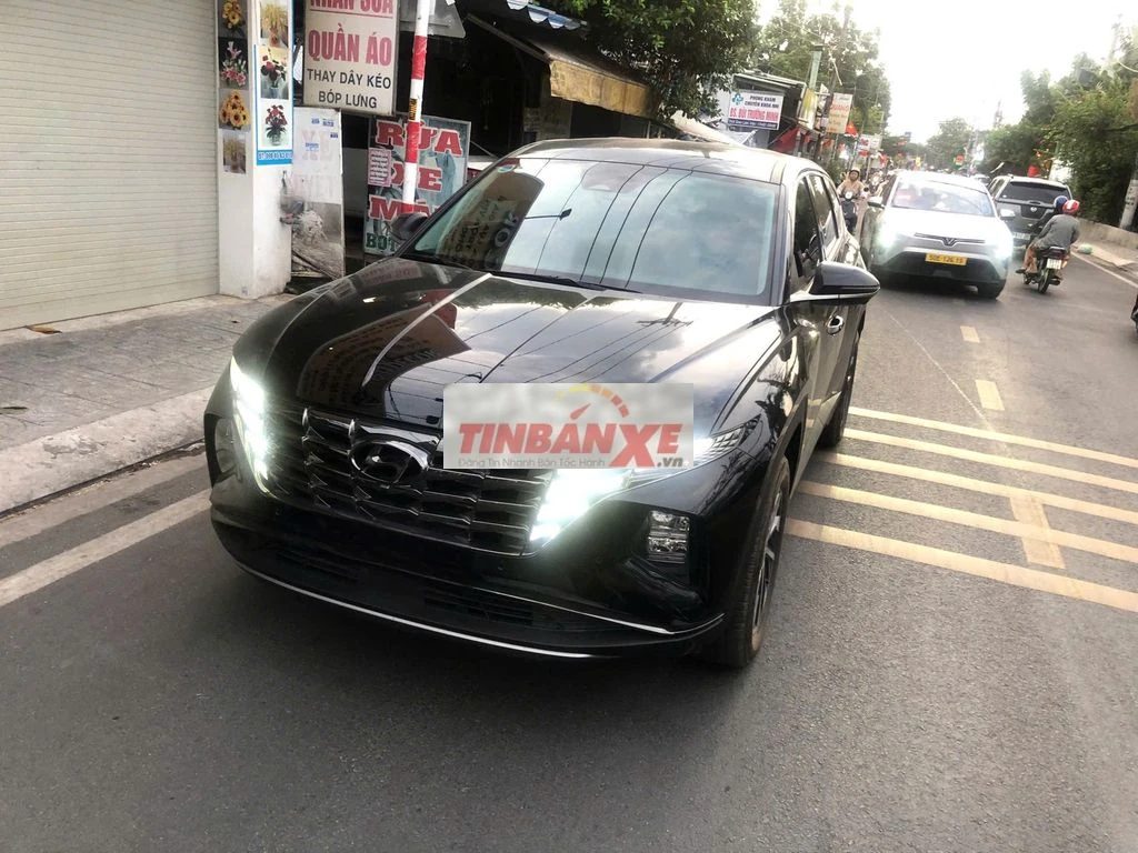 Hyundai Tucson 2024 2.0 ATH đặc biệt Đen