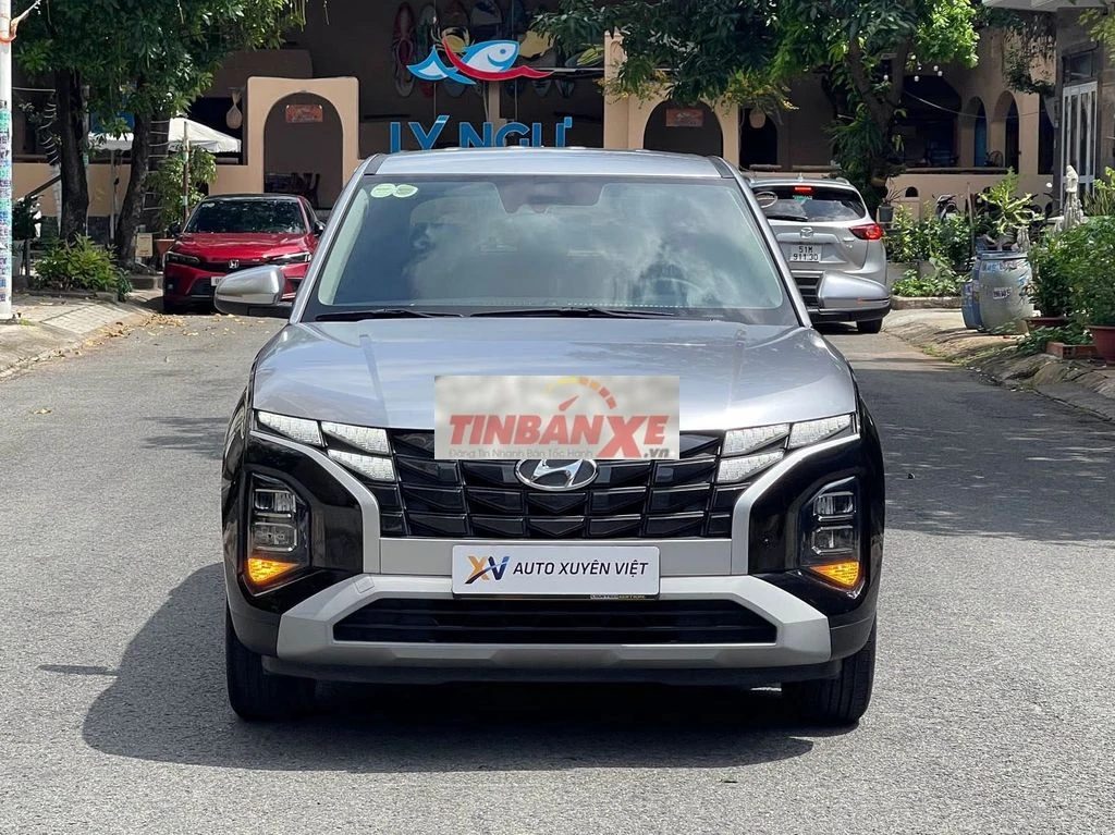 Hyundai Creta 1.5AT Cao Cấp 2022 Đen 18.000 km
