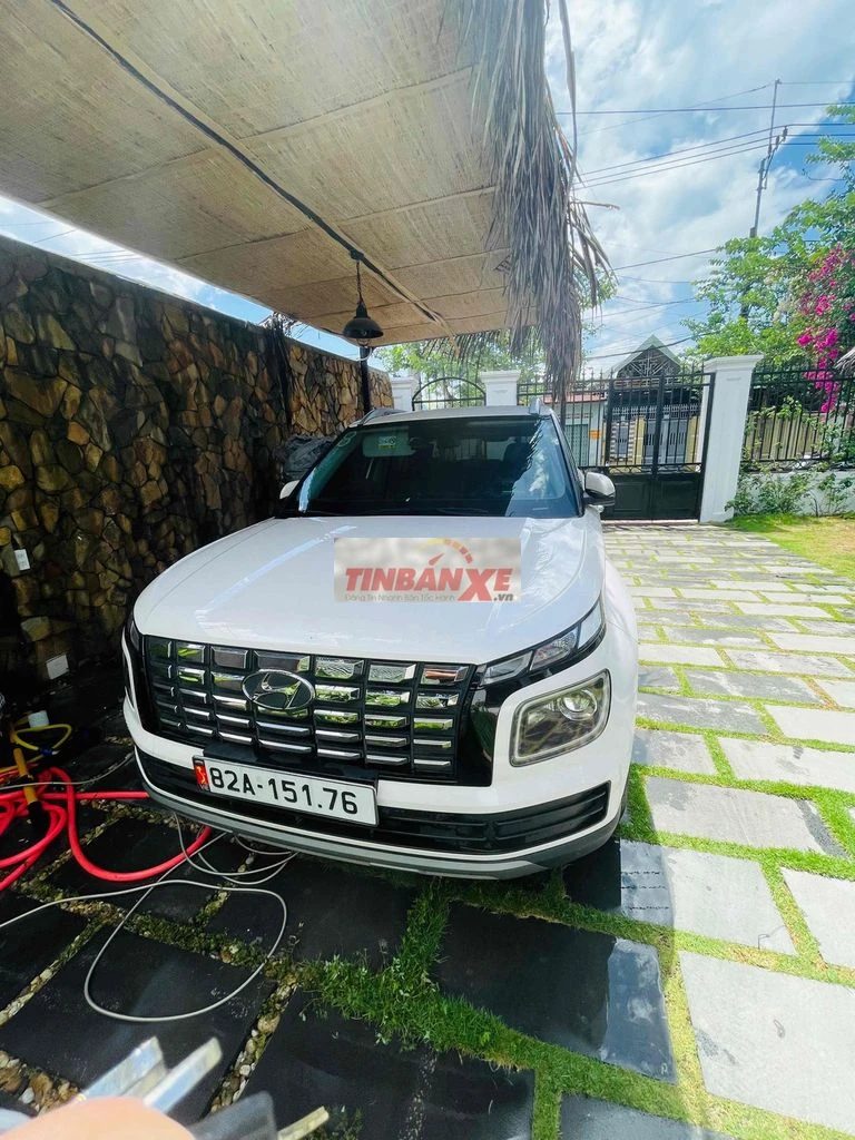 Hyundai Venue Đặc Biệt Turbo 2025 21700km Trắng