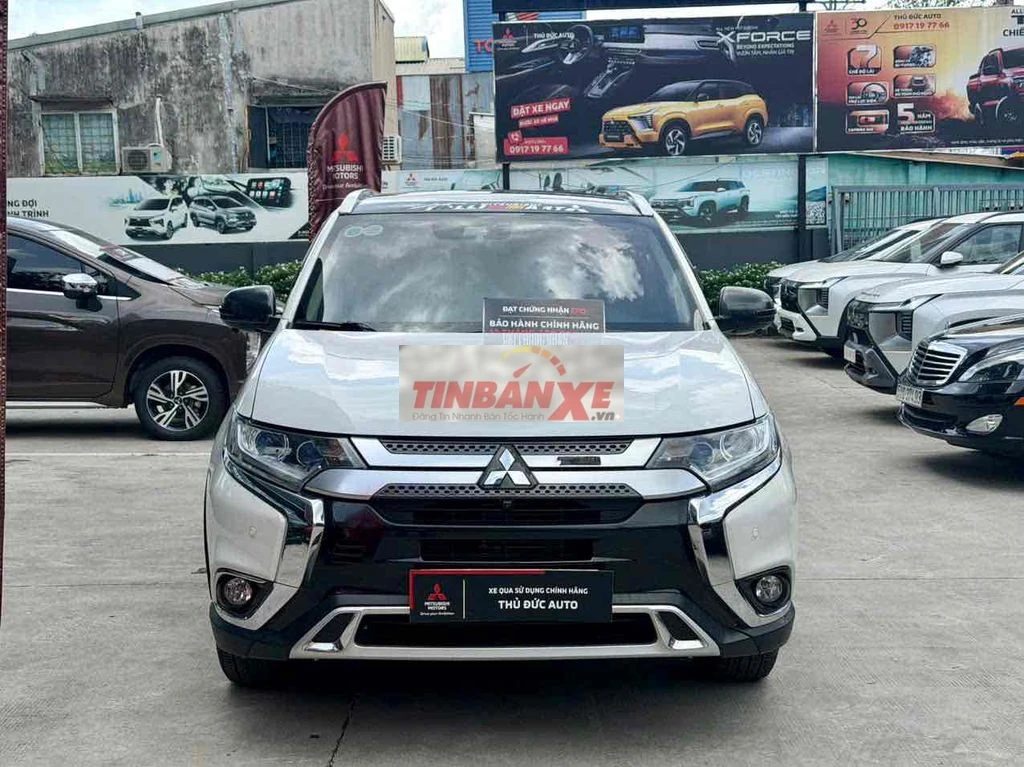 Mitsubishi Outlander CVT 2020 Trắng 33.000 km