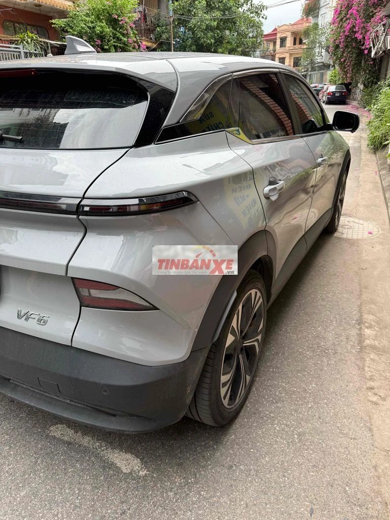 VinFast VF6 Plus Xám Ô tô điện