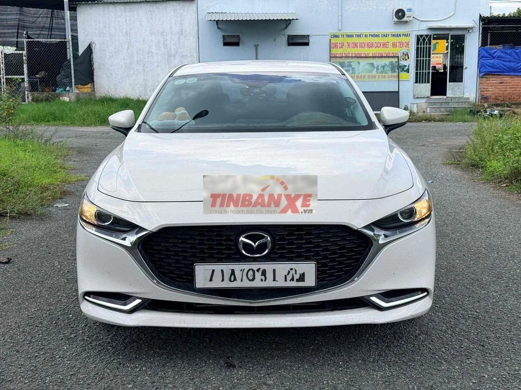 Mazda Mazda 3 Luxury 2025 Trắng 14.000 km
