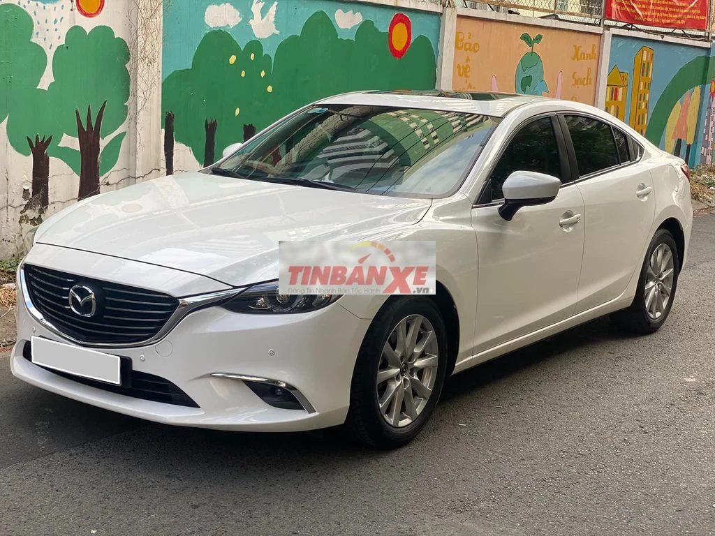 Mazda 6 model 2020 màu trắng