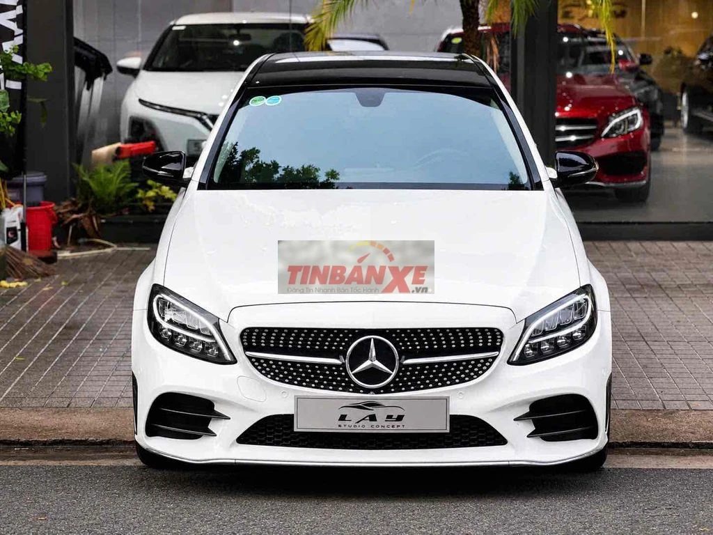 Mercedes C180 sản xuất 2020 Trắng/Kem 69.000 km
