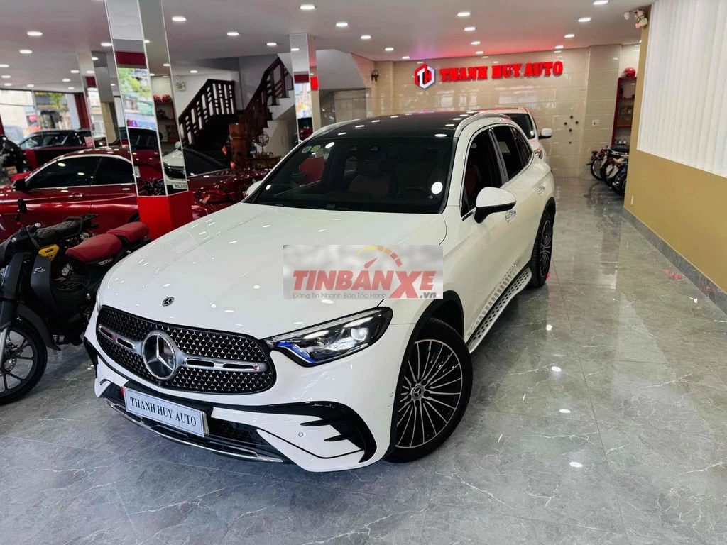 ♥️GLC 300 model 2025 10.000km ❤️