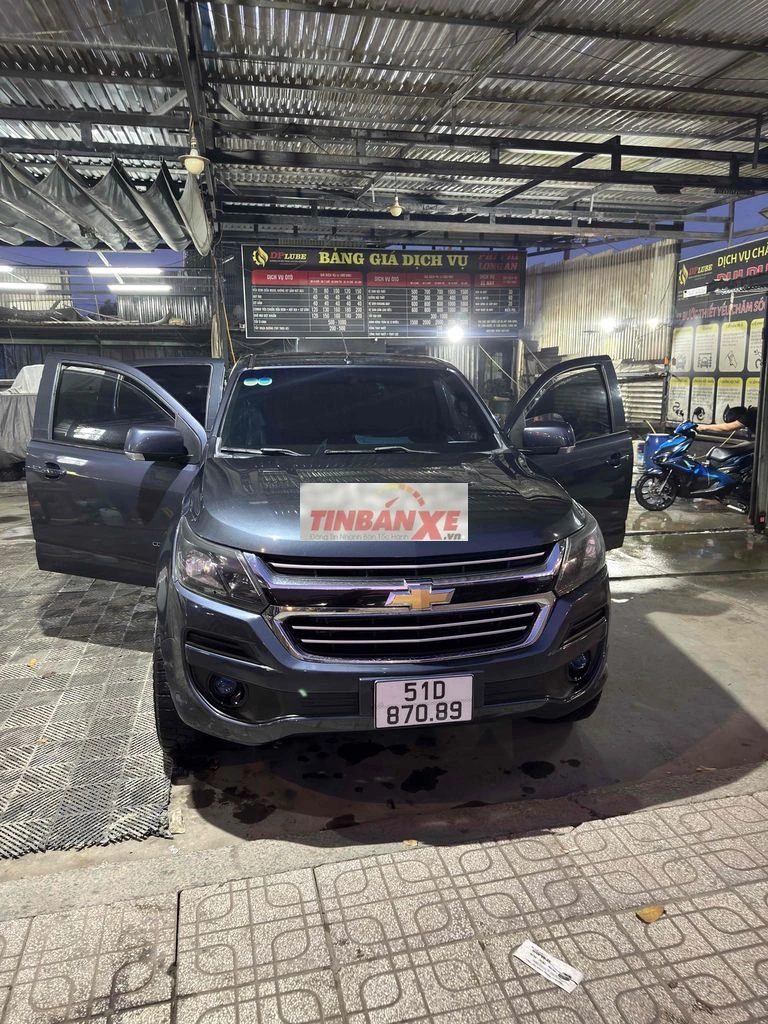 Chevrolet Colorado 2018 STD 1 cầu Xám