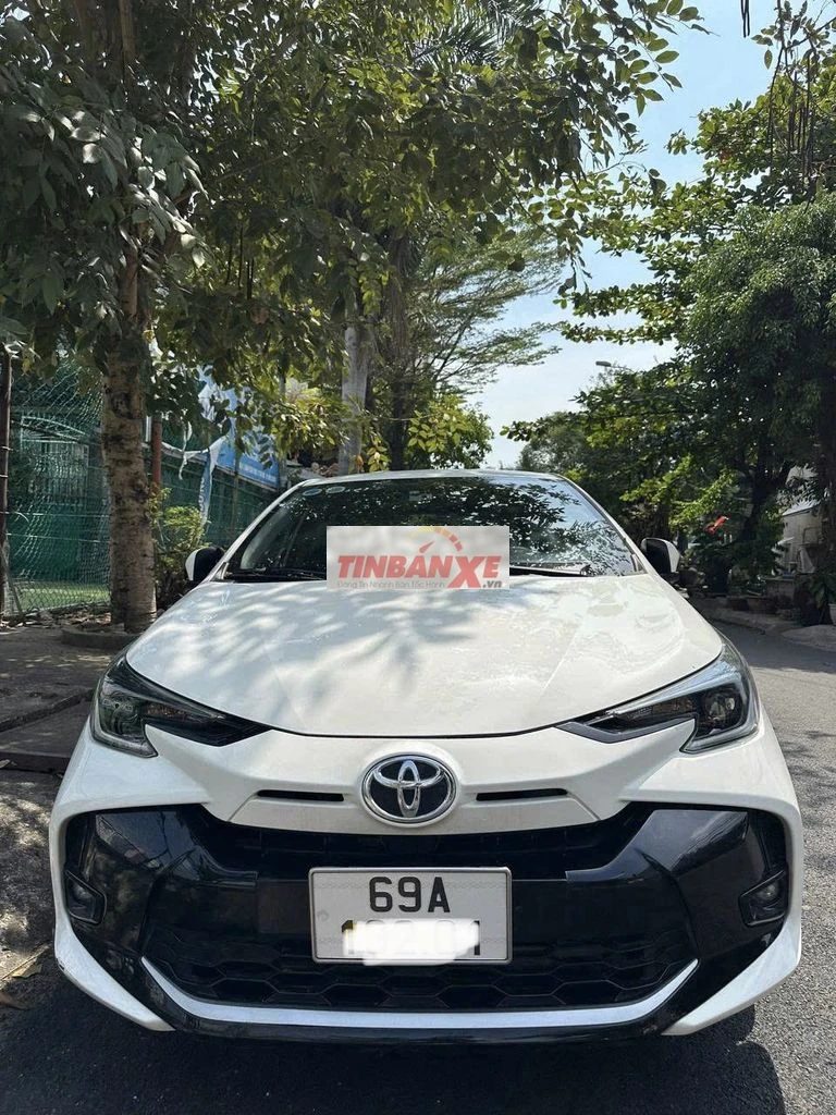 Toyota Vios 2023 Trắng 5 chỗ Xăng