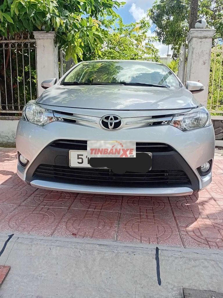 Toyota Vios 2015 Bạc 5 chỗ