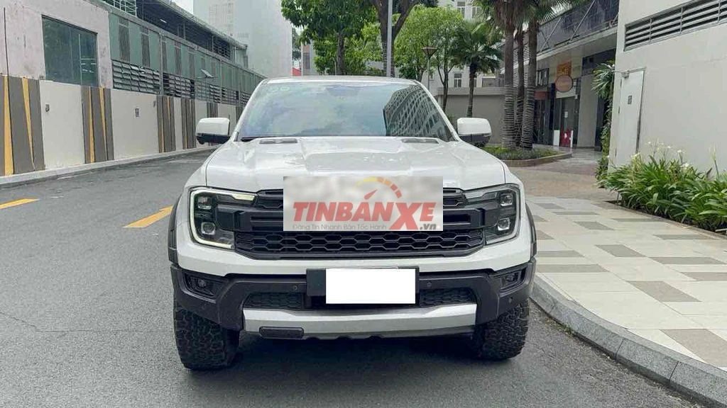Ford Raptor 2023 Trắng đi ít, xuất hoá đơn cao