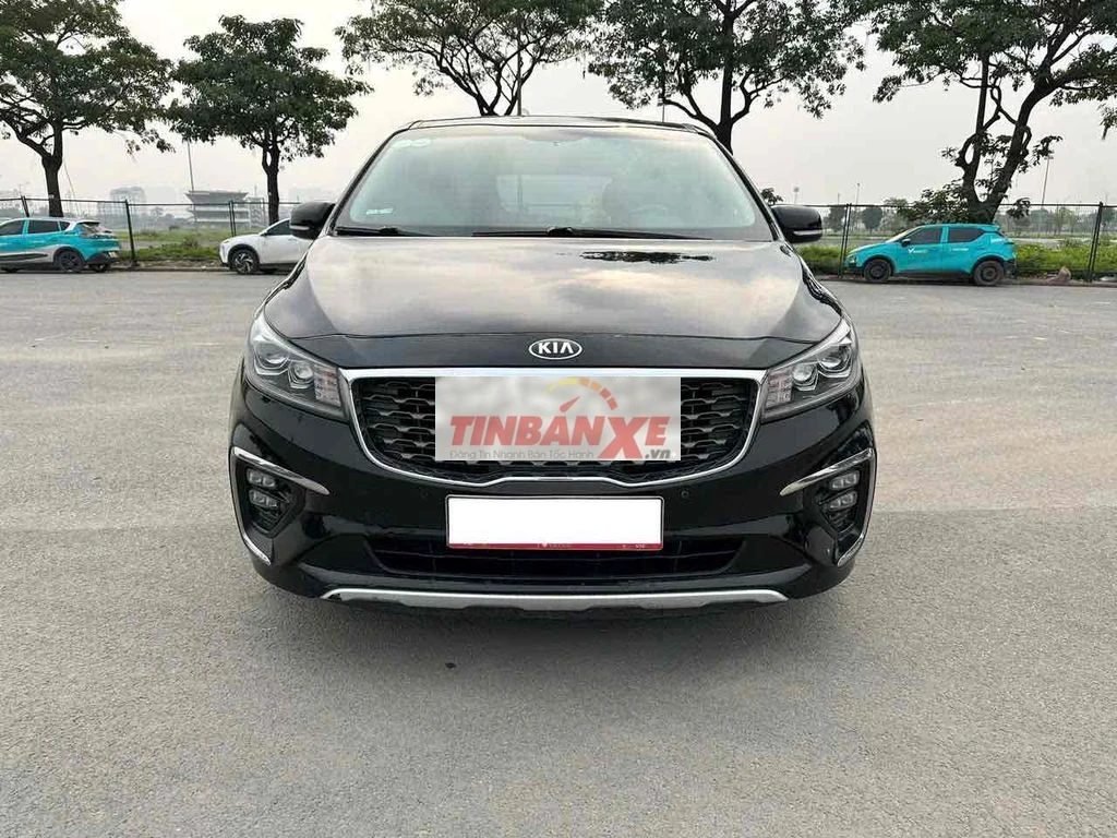 KIA Sedona 2020 9 vạn km Đen