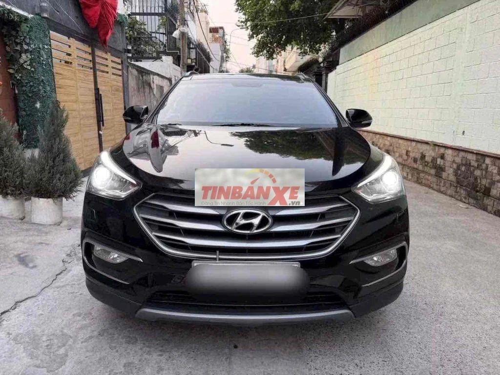 Hyundai Santa Fe 2018 Dầu Đen