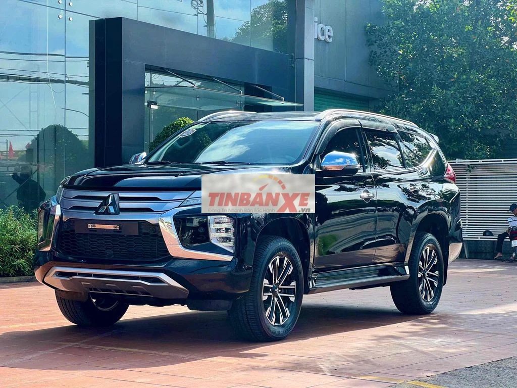 Mitsubishi Pajero Sport 2020 Đen