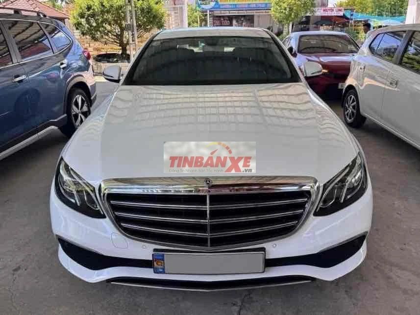 Mercedes E200 2019 Lướt 29.000km Siu Đẹp