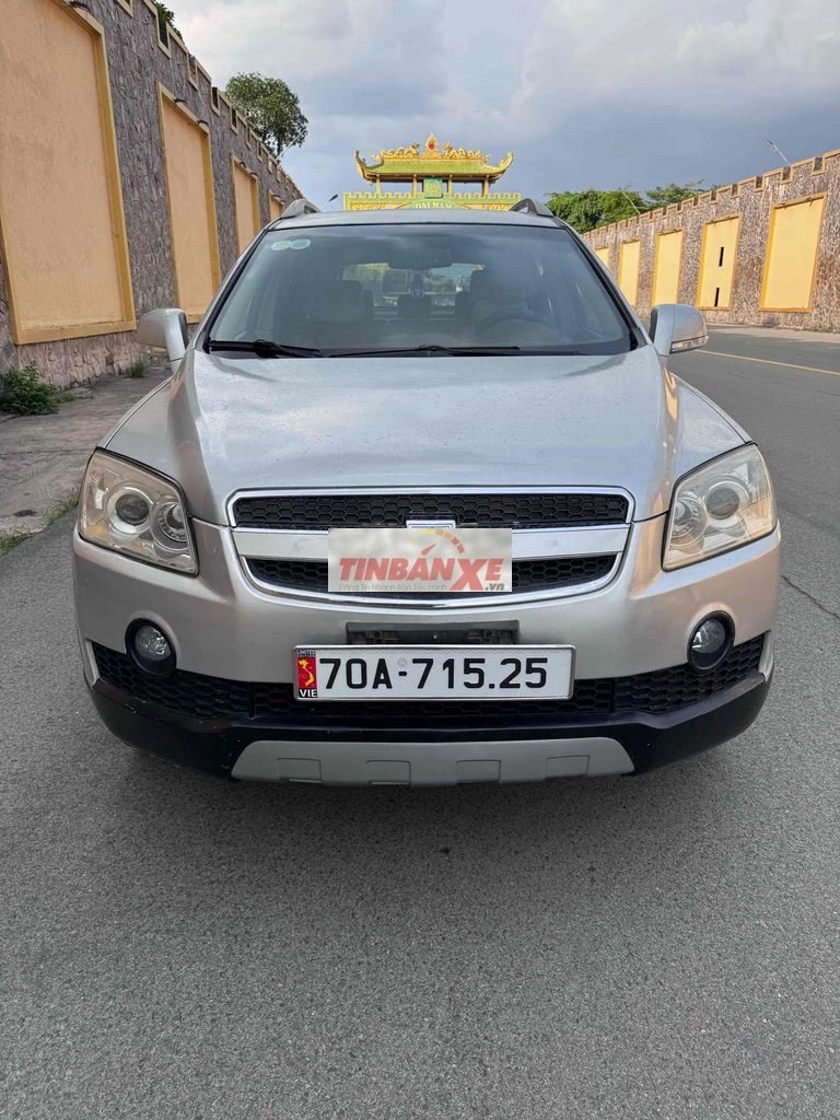 Chevrolet Captiva Bạc Sàn 5 chỗ