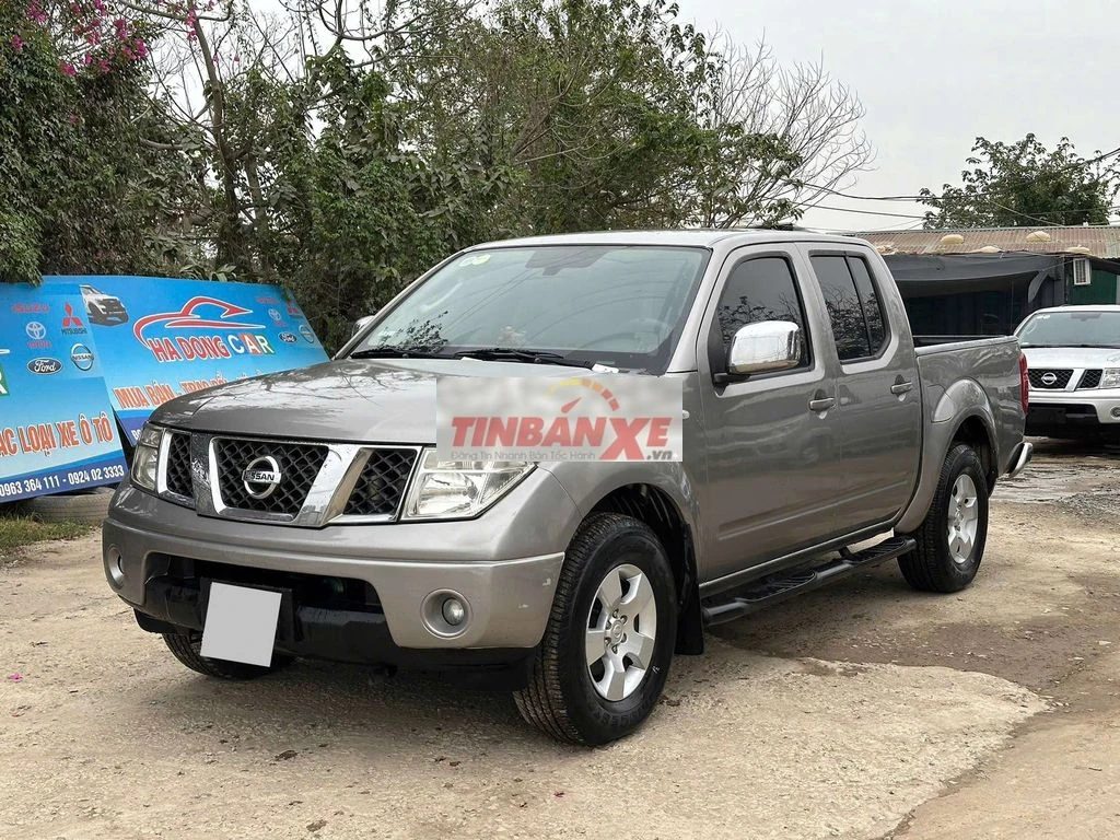 Nissan Navara LE 2012 Đký2013 2.5MT 4x4 máy số zin