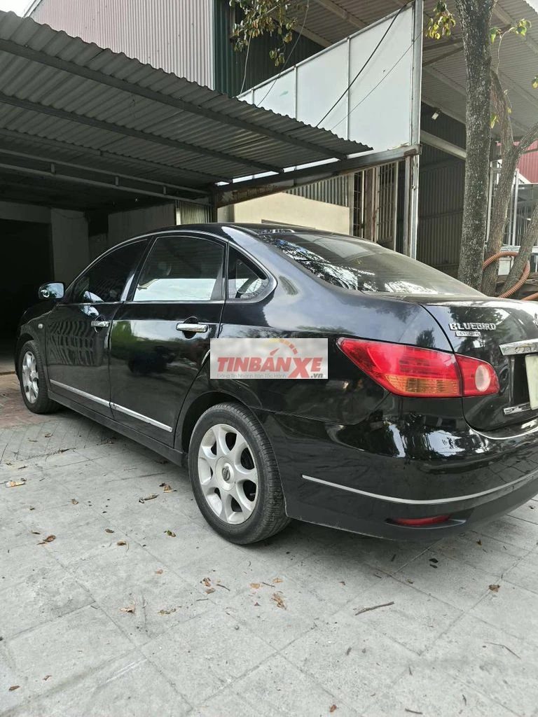 Nissan Bluebird 2009 Số tự động nhập Nhật